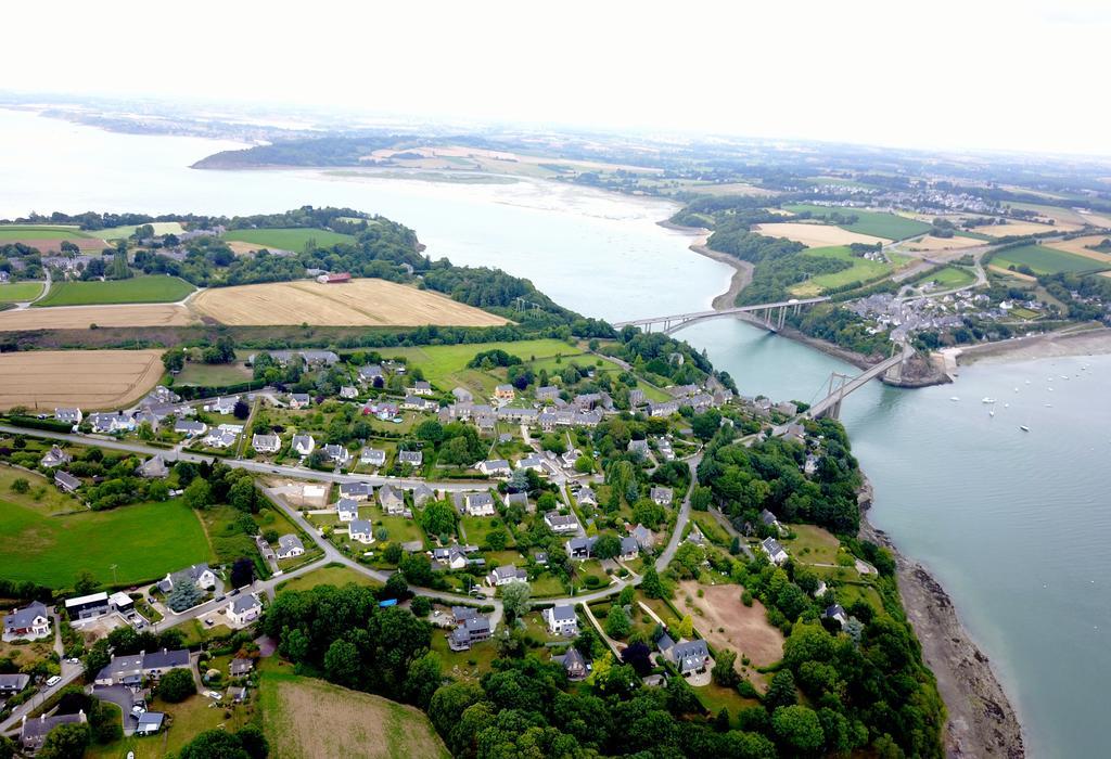 Le Clos Des Fontaines Plouër-sur-Rance Exteriör bild